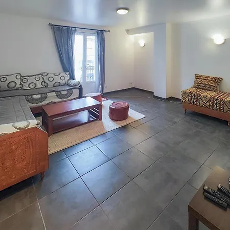 Daire 2 Bedroom In Béziers