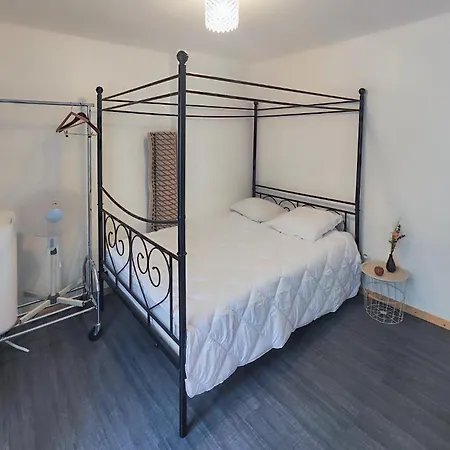 2 Bedroom In *